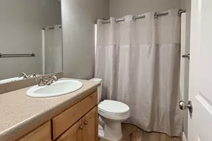 928 W 20 N, Orem, UT 84057 - Photo 13