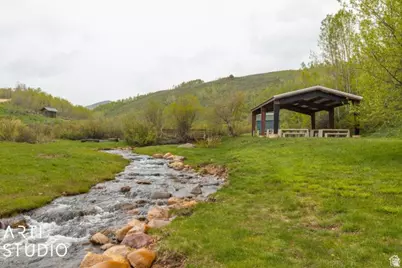 7565 N Jim Bridger Dr #H52, Huntsville, UT 84317 - Photo 11