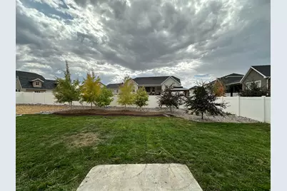 8185 N Cobblerock Rd E, Lake Point, UT 84074 - Photo 29