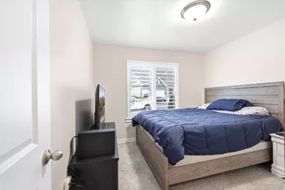 8185 N Cobblerock Rd E, Lake Point, UT 84074 - Photo 15