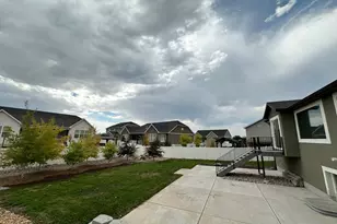 8185 N Cobblerock Rd E, Lake Point, UT 84074 - Photo 31