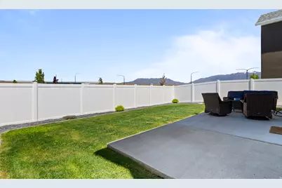 3233 S Burkhill Ln, Syracuse, UT 84075 - Photo 25