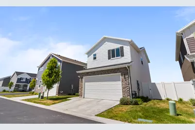 3233 S Burkhill Ln, Syracuse, UT 84075 - Photo 3