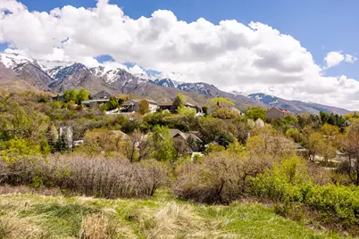 2141 E Oak Ln E #5, Layton, UT 84040 - Photo 5