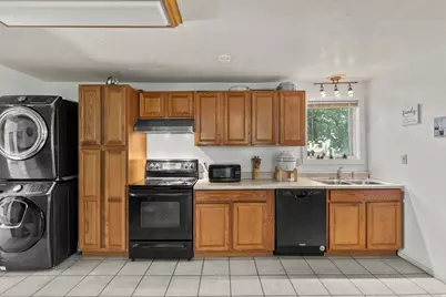 165 N 800 E, Hyrum, UT 84319 - Photo 17