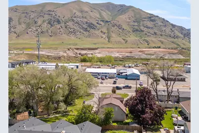165 N 800 E, Hyrum, UT 84319 - Photo 3