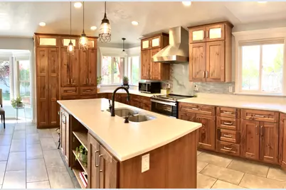5119 Pine Laurel Ln W, West Jordan, UT 84081 - Photo 13
