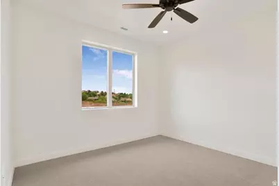 990 N Manen St, Washington, UT 84780 - Photo 25