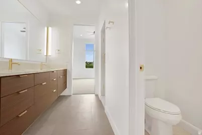 990 N Manen St, Washington, UT 84780 - Photo 23