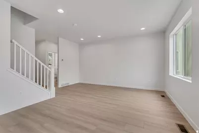 6739 S Quarter Creek Dr #250, West Jordan, UT 84081 - Photo 5