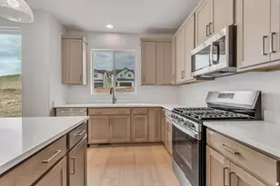 6739 S Quarter Dr W, West Jordan, UT 84081 - Photo 7
