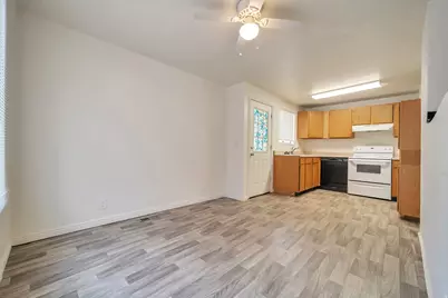 9468 S Turnpike Ln W, Sandy, UT 84070 - Photo 5