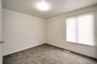 9468 S Turnpike Ln W, Sandy, UT 84070 - Photo 11