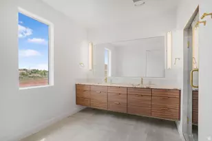 1002 N Manen St, Washington, UT 84780 - Photo 27