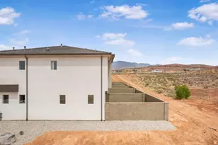 1002 N Manen St, Washington, UT 84780 - Photo 49