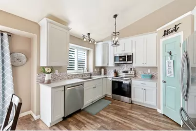 1691 S 300 E, Kaysville, UT 84037 - Photo 3