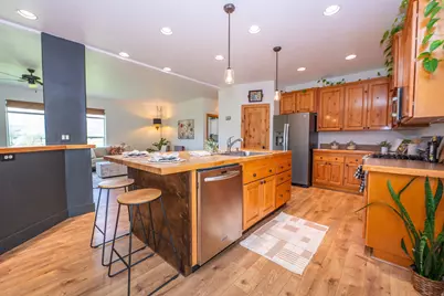 275 S 8600 E, Huntsville, UT 84317 - Photo 9