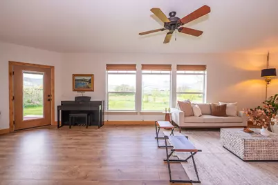 275 S 8600 E, Huntsville, UT 84317 - Photo 15