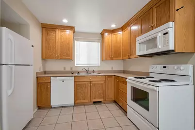 161 E 8000 S, Sandy, UT 84070 - Photo 7