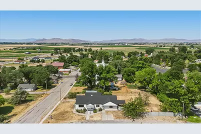 6985 N 2550 W, Honeyville, UT 84314 - Photo 35