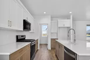 2790 W 2710 N, Plain City, UT 84404 - Photo 9