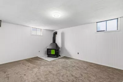 9771 S Amber Ln, Sandy, UT 84094 - Photo 15