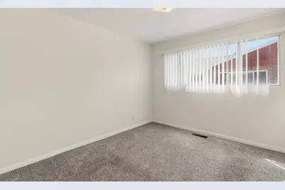 9771 S Amber Ln, Sandy, UT 84094 - Photo 11