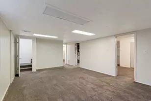5188 S 300 E, Washington Terrace, UT 84405 - Photo 23
