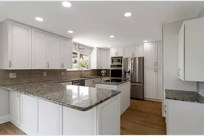 5188 S 300 East St E, Washington Terrace, UT 84405 - Photo 9