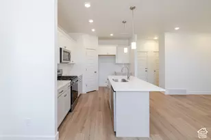 864 N Banner Dr, Saratoga Springs, UT 84045 - Photo 7