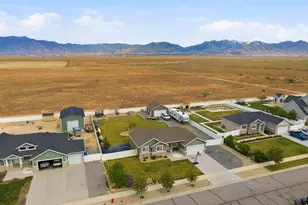 653 Gold Dust Rd, Grantsville, UT 84029 - Photo 5