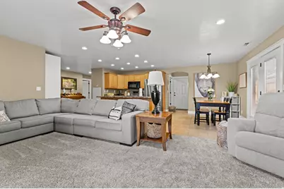 32 W Spring Creek Pkwy, Providence, UT 84332 - Photo 15