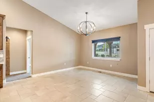 1627 E Lakeview Ln, Eagle Mountain, UT 84005 - Photo 19