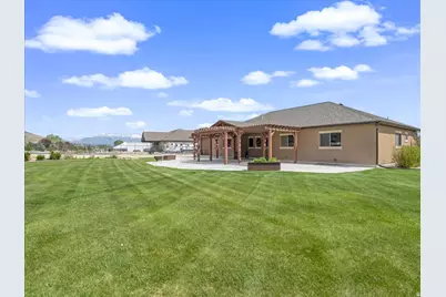 1627 E Lakeview Ln, Eagle Mountain, UT 84005 - Photo 69
