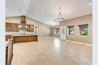 1627 E Lakeview Ln, Eagle Mountain, UT 84005 - Photo 9