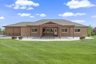 1627 E Lakeview Ln, Eagle Mountain, UT 84005 - Photo 71