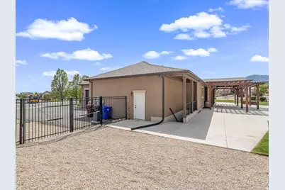 1627 E Lakeview Ln, Eagle Mountain, UT 84005 - Photo 77