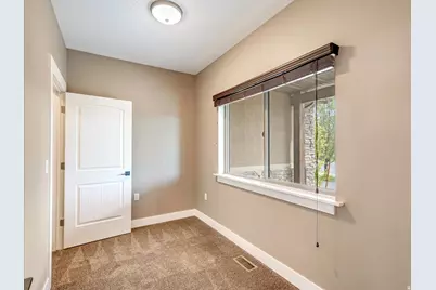 1627 E Lakeview Ln, Eagle Mountain, UT 84005 - Photo 31