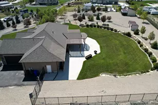 1627 E Lakeview Ln, Eagle Mountain, UT 84005 - Photo 83