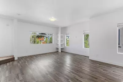 506 W 2200 N, Layton, UT 84041 - Photo 7