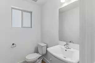 506 W 2200 N, Layton, UT 84041 - Photo 21