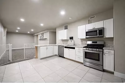 4301 S 300 W, Washington Terrace, UT 84405 - Photo 7