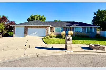 2167 E Eagle Ray Ct, Cottonwood Heights, UT 84121 - Photo 1