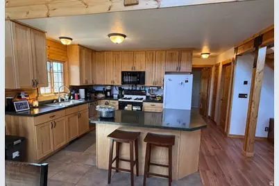 18245 W Caravan Ln, Duchesne, UT 84021 - Photo 11
