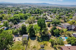 574 N 400 E, Centerville, UT 84014 - Photo 41