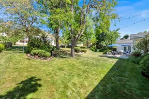 574 N 400 E, Centerville, UT 84014 - Photo 5