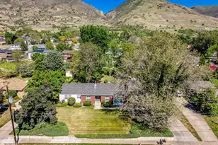 574 N 400 E, Centerville, UT 84014 - Photo 37