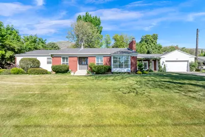 574 N 400 E, Centerville, UT 84014 - Photo 1