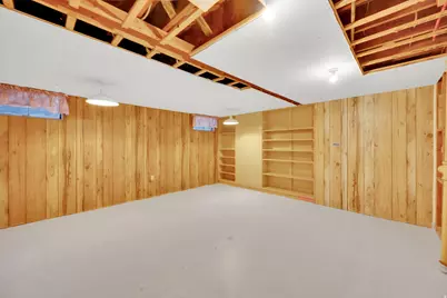 574 N 400 E, Centerville, UT 84014 - Photo 33
