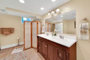 574 N 400 E, Centerville, UT 84014 - Photo 31